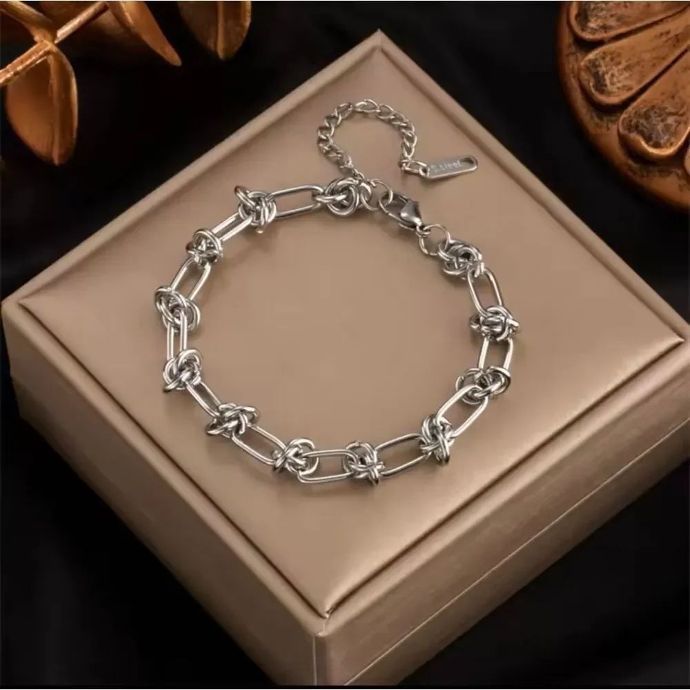 Fashion Knot Chain Twisted Silver Necklace & Bracelet Set - Picture 5 of 5